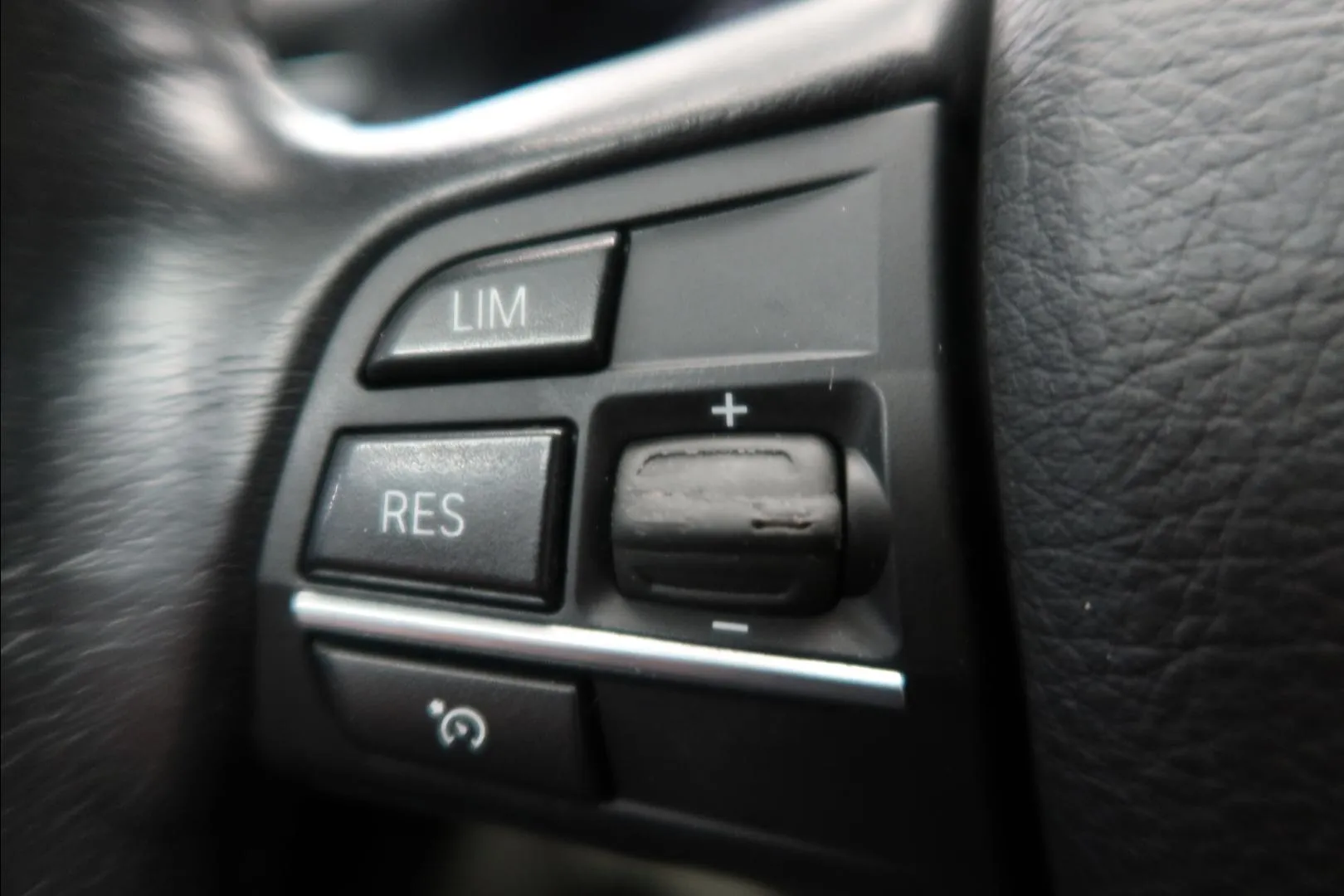 BMW 518 FMI-706 carousel image