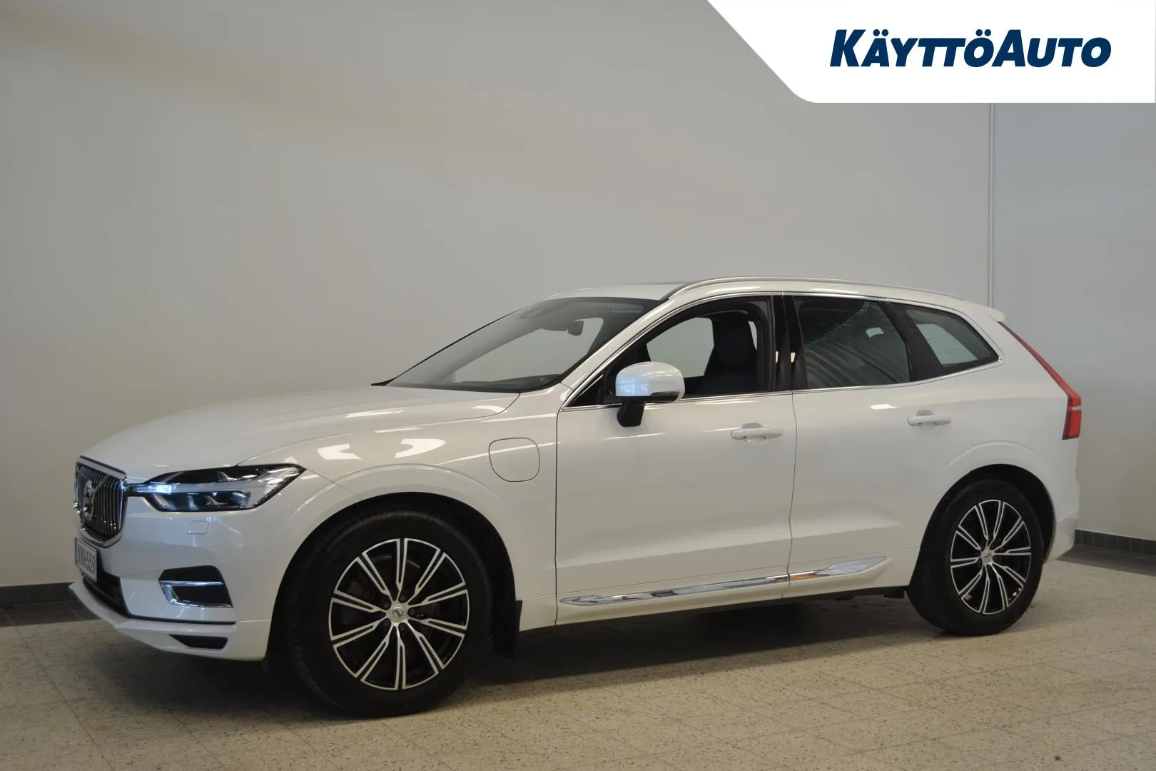 VOLVO XC60 XVU-559 carousel image