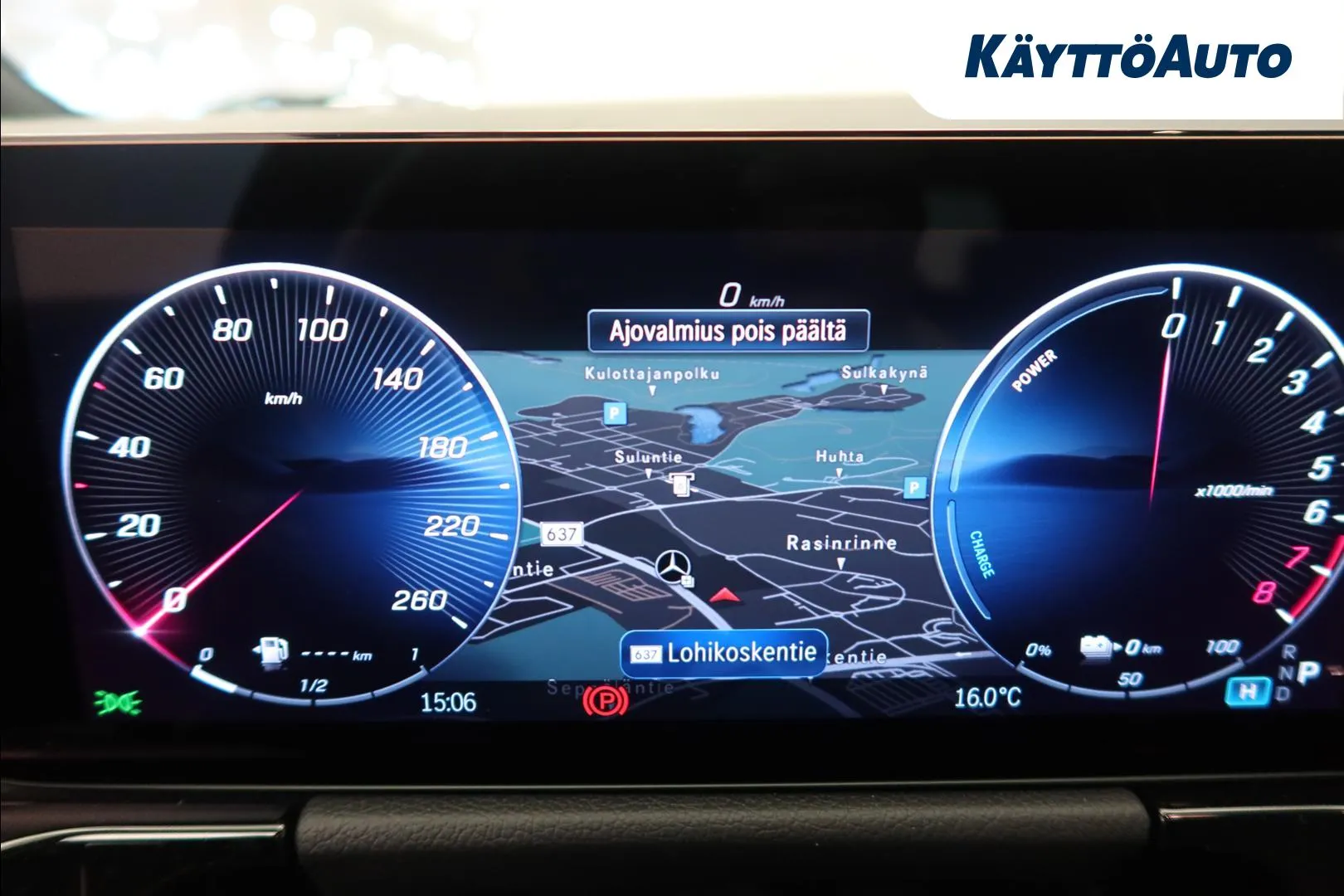 Mercedes-Benz GLA XUZ-620 carousel image