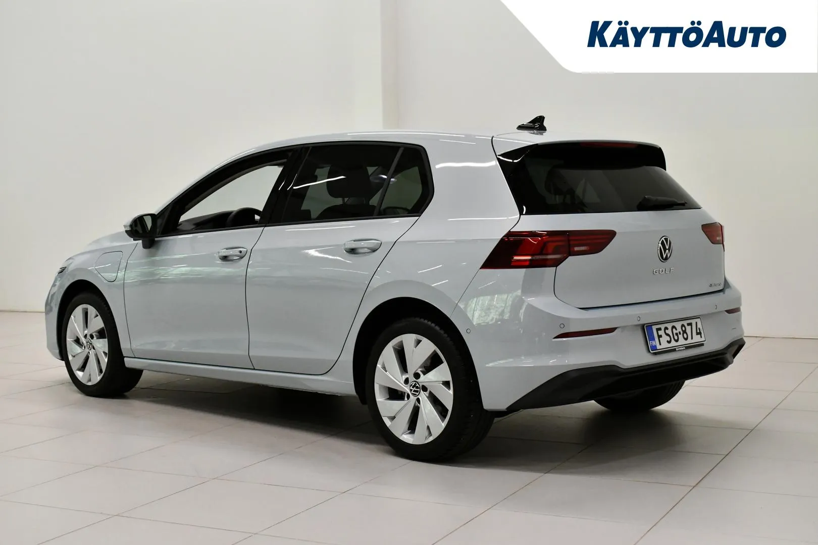 VOLKSWAGEN Golf FSG-874 carousel image