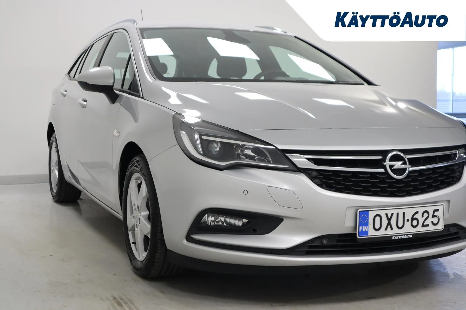 OPEL Astra OXU-625 carousel image