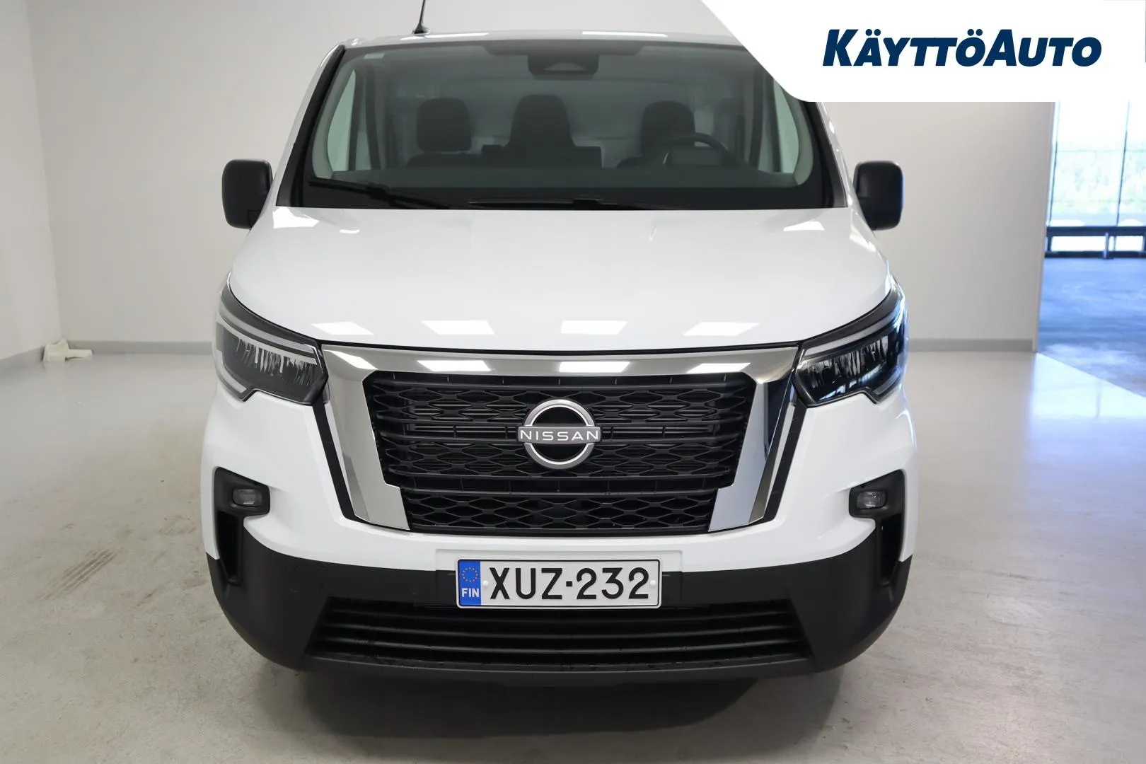 Nissan Primastar XUZ-232 carousel image