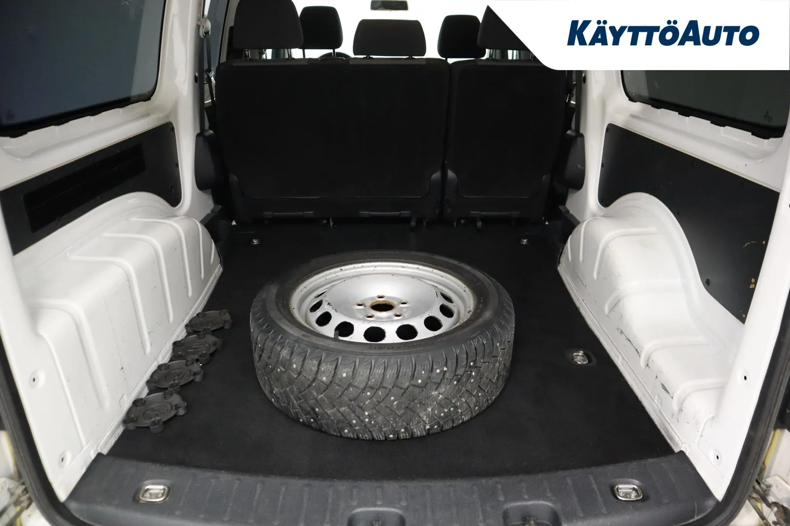 VOLKSWAGEN Caddy Maxi NKX-897 carousel image