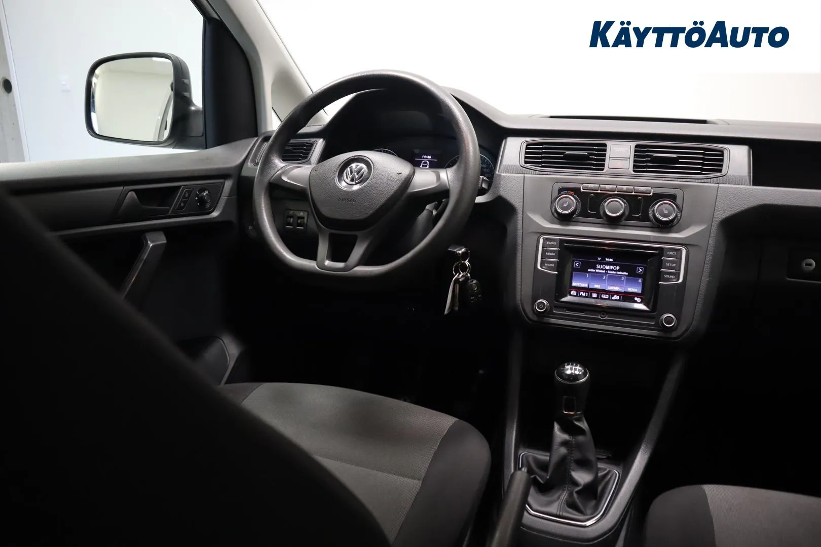 VOLKSWAGEN Caddy Maxi NKX-897 carousel image