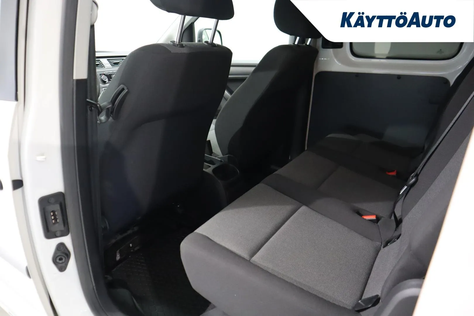 VOLKSWAGEN Caddy Maxi NKX-897 carousel image