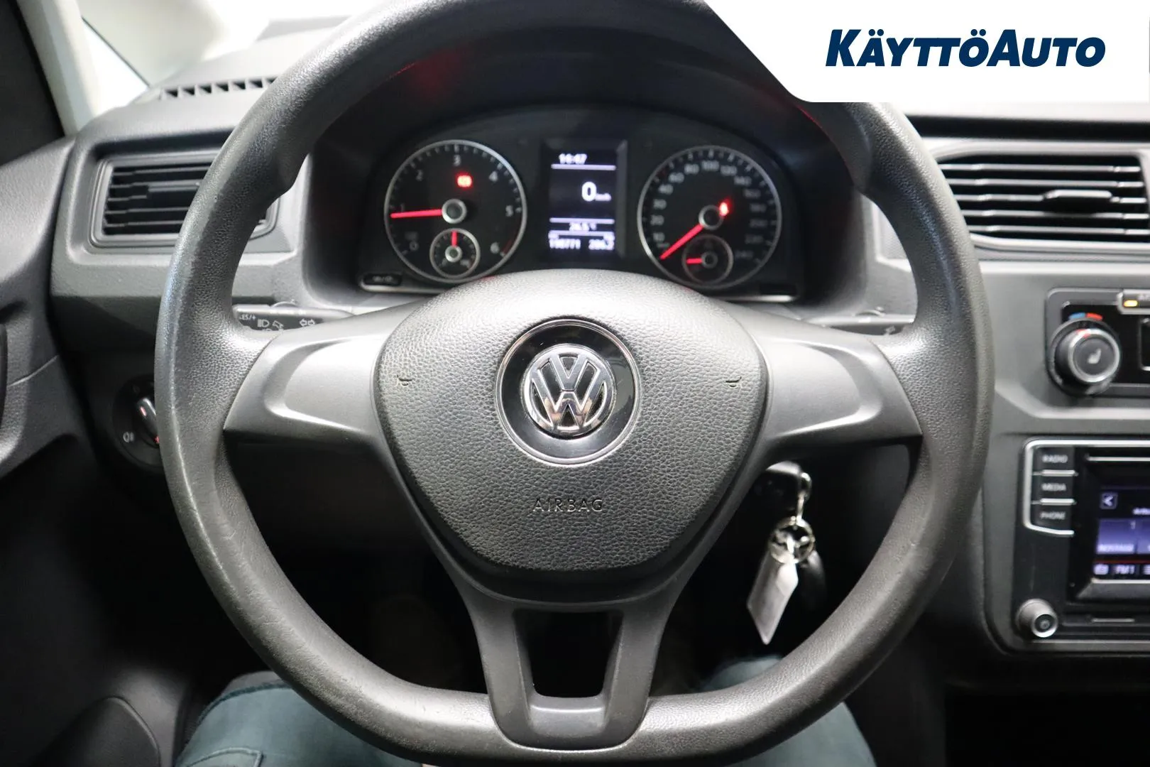 VOLKSWAGEN Caddy Maxi NKX-897 carousel image