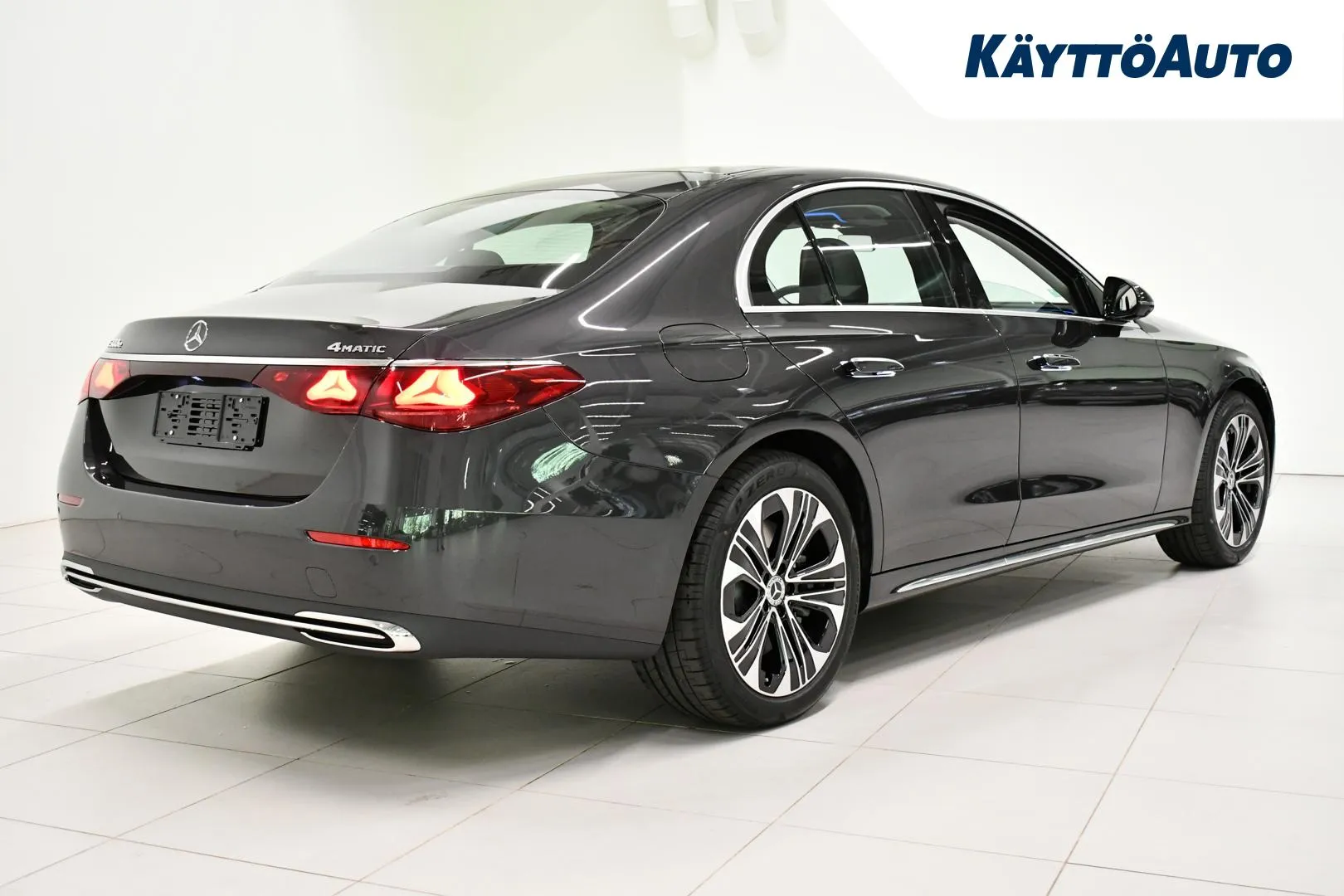 MERCEDES-BENZ E XVZ-814 carousel image