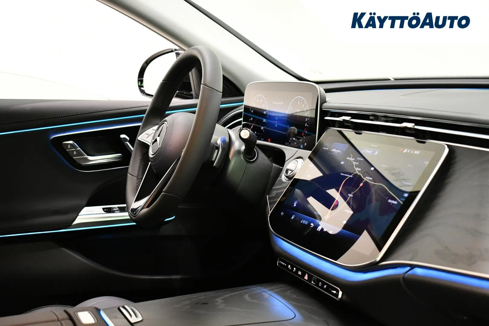 MERCEDES-BENZ E XVZ-814 carousel image