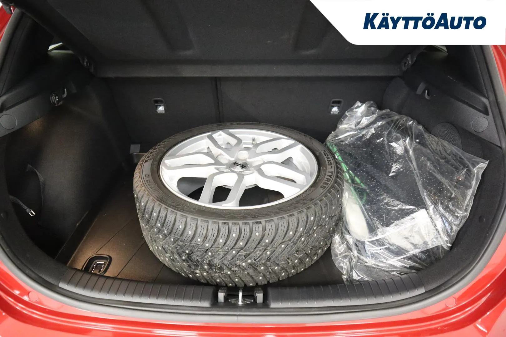 KIA Ceed XRT-445 carousel image