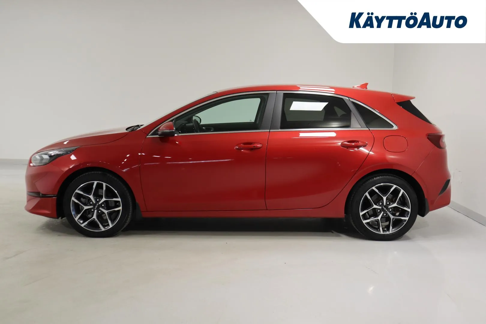 KIA Ceed XRT-445 carousel image