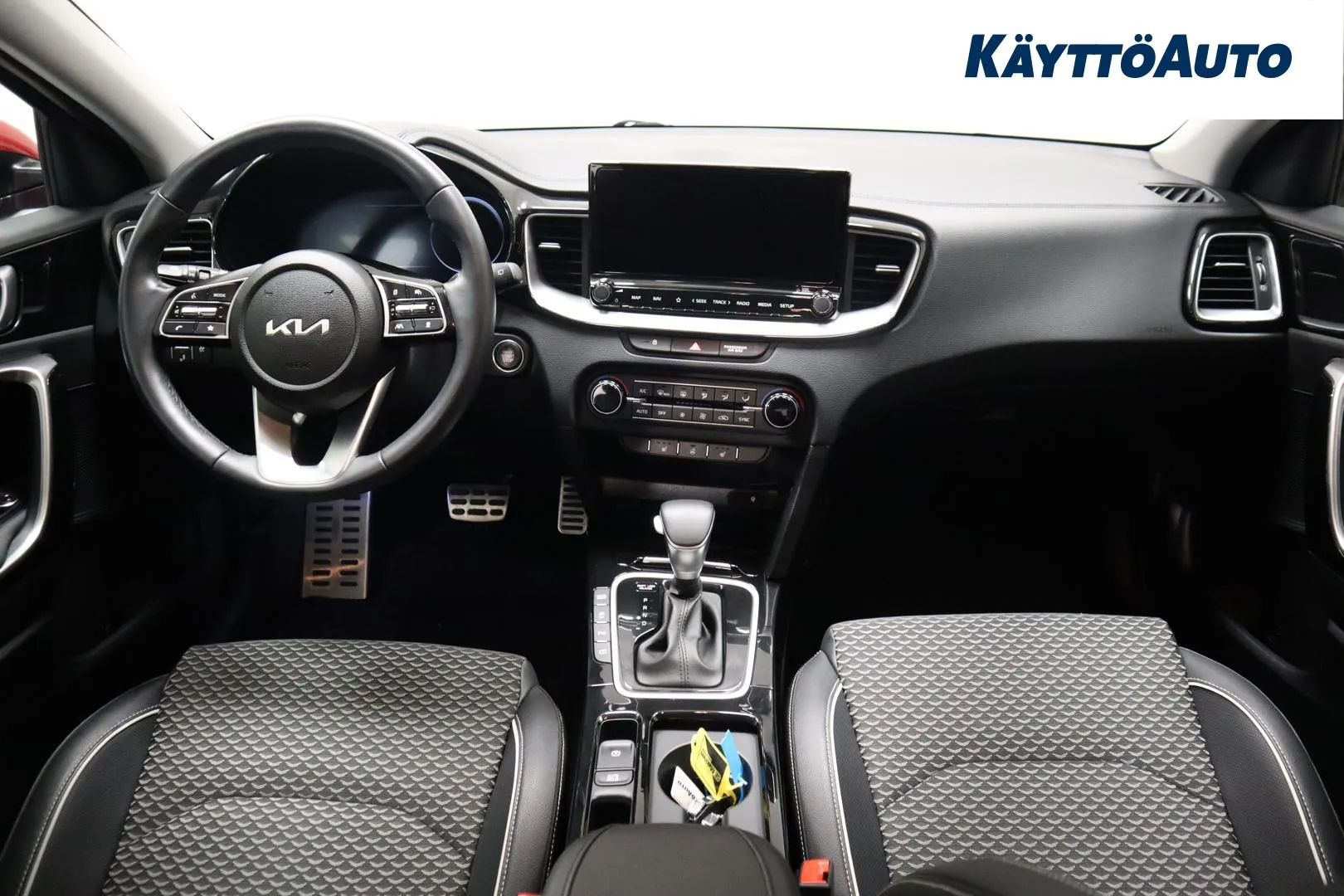 KIA Ceed XRT-445 carousel image