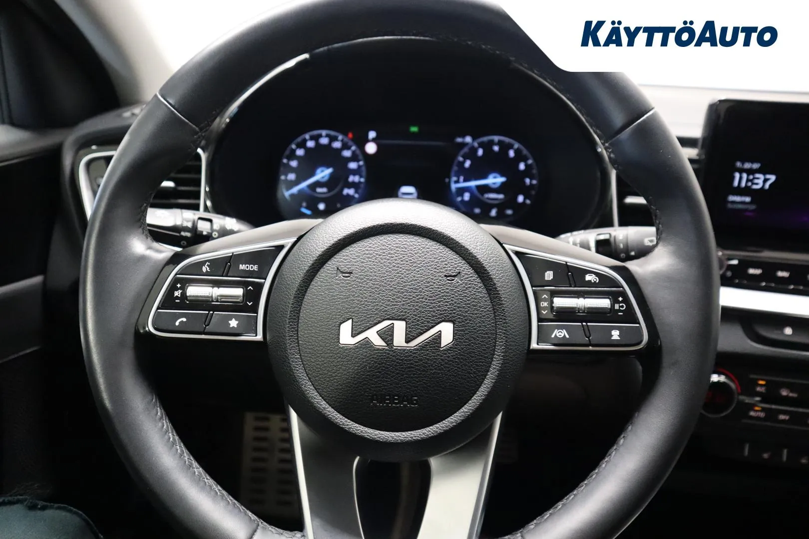 KIA Ceed XRT-445 carousel image