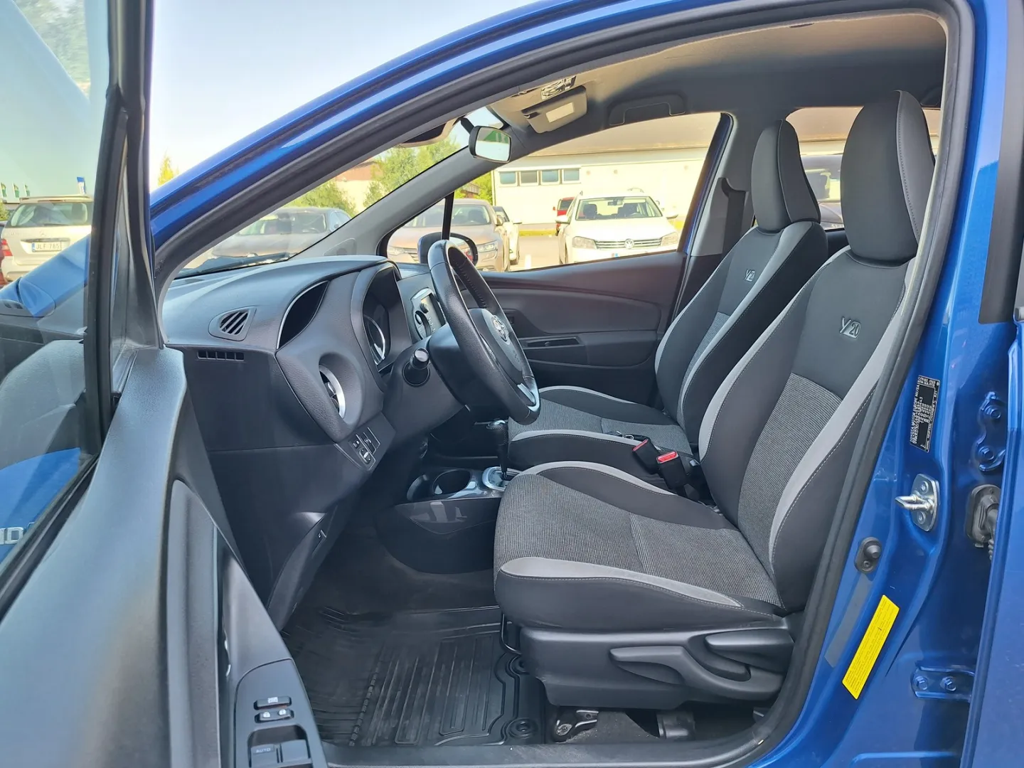 TOYOTA Yaris RUK-365 carousel image