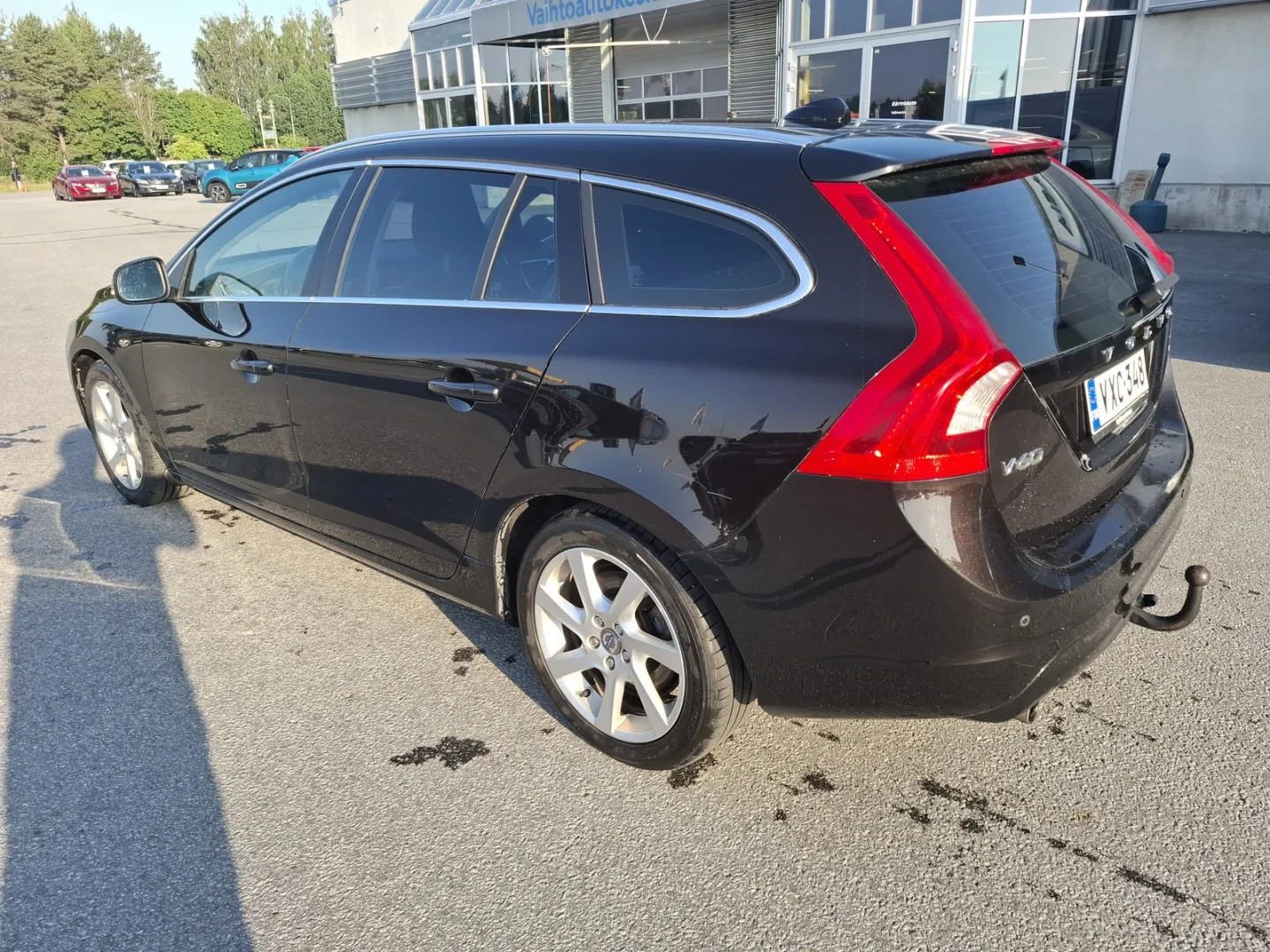 VOLVO V60 VXC-348 carousel image