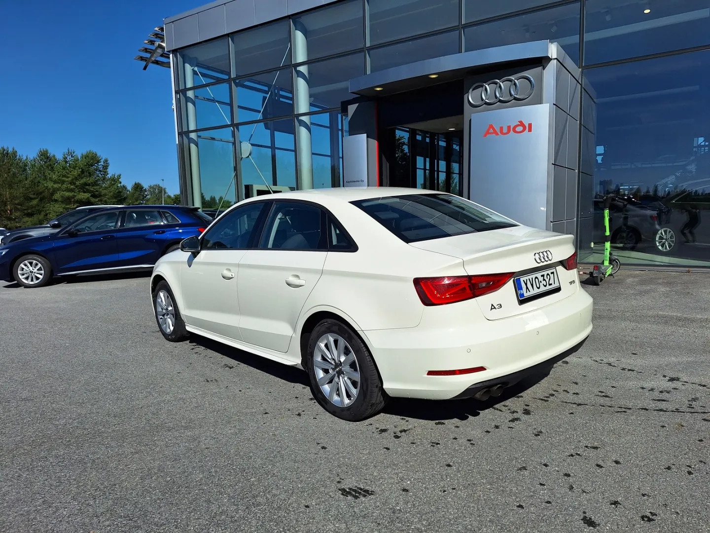 AUDI A3 XVO-327 carousel image