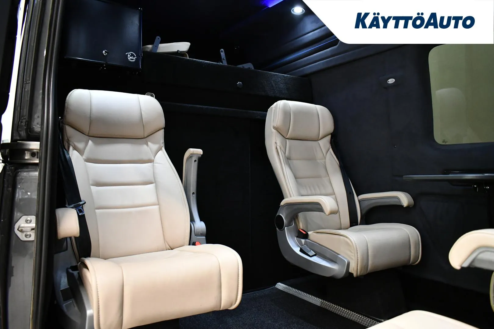 VOLKSWAGEN Crafter NMH-376 carousel image