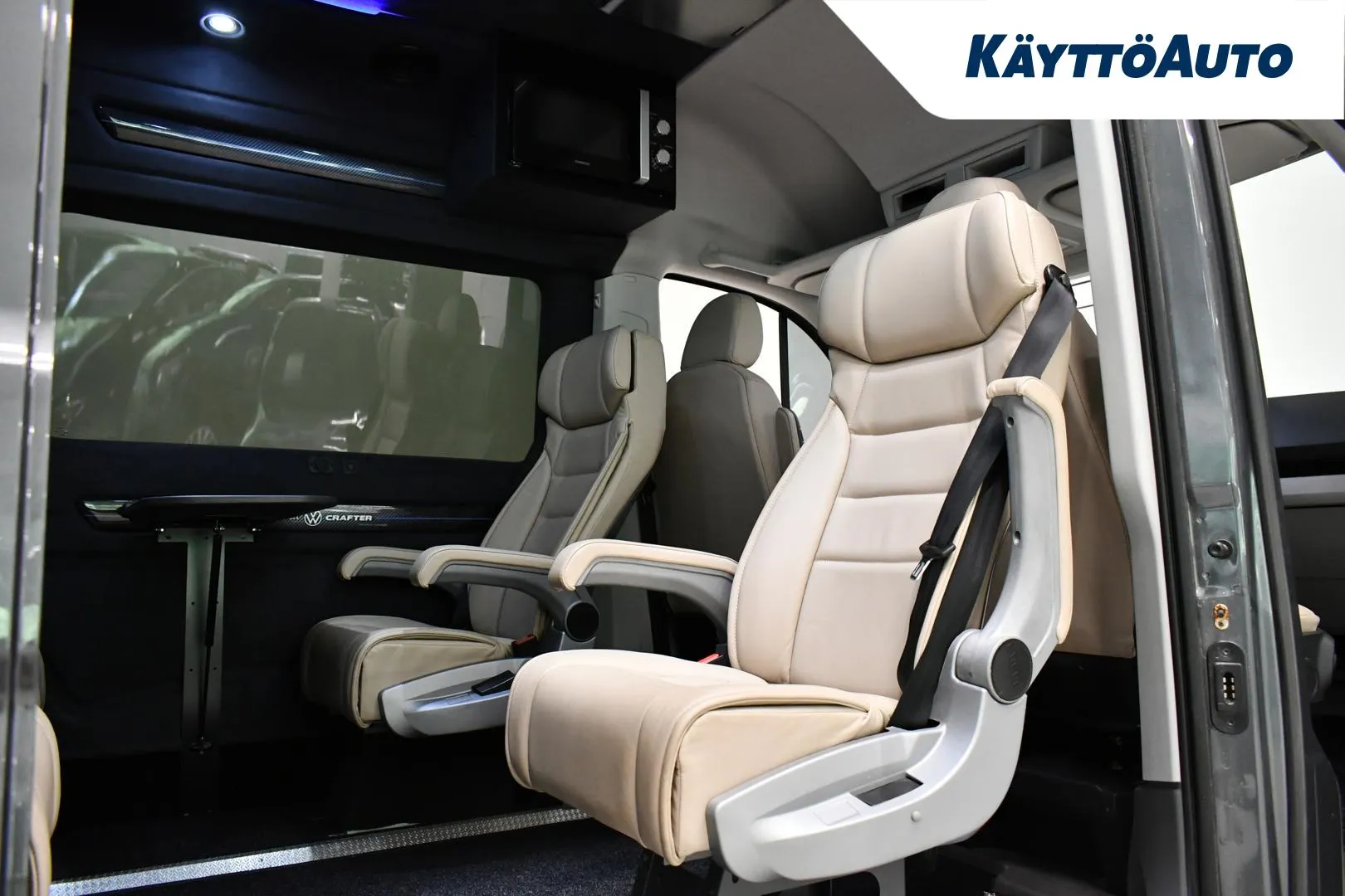 VOLKSWAGEN Crafter NMH-376 carousel image