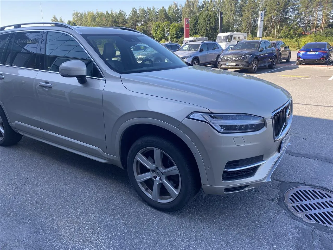 VOLVO XC90 CON-443 carousel image