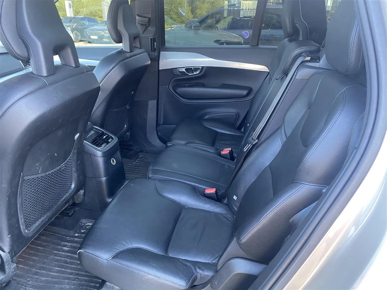 VOLVO XC90 CON-443 carousel image