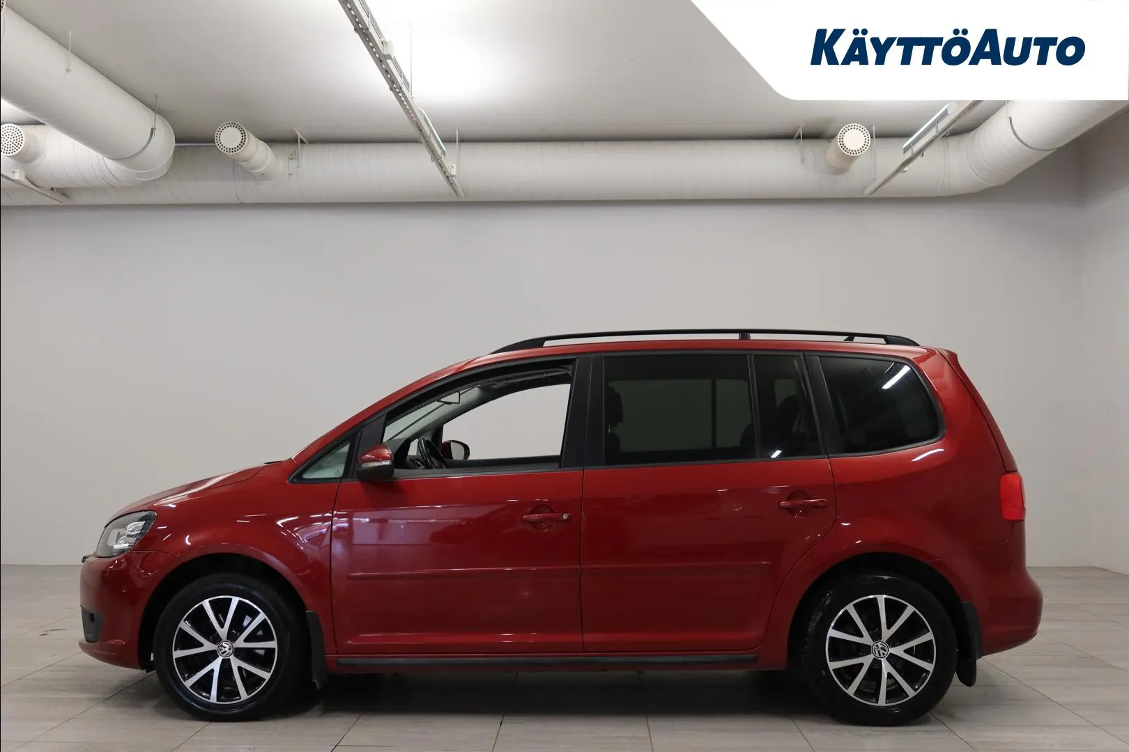 VOLKSWAGEN Touran NJZ-262 carousel image