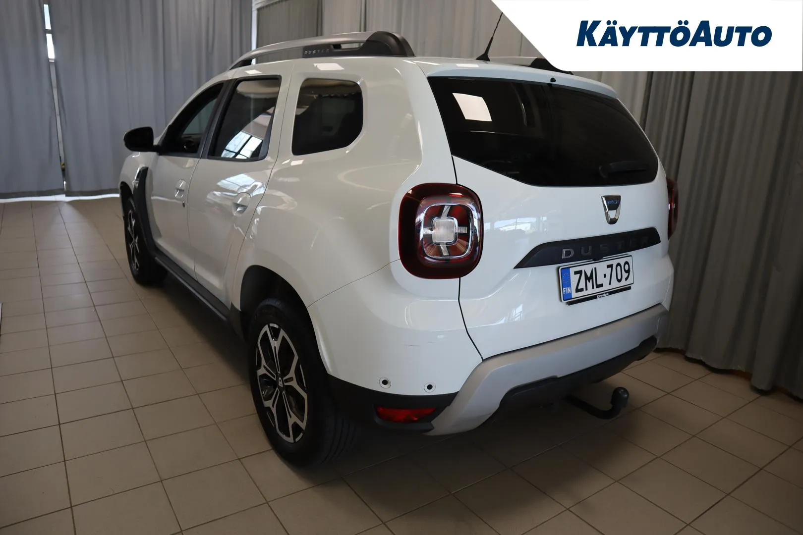 DACIA Duster ZML-709 carousel image