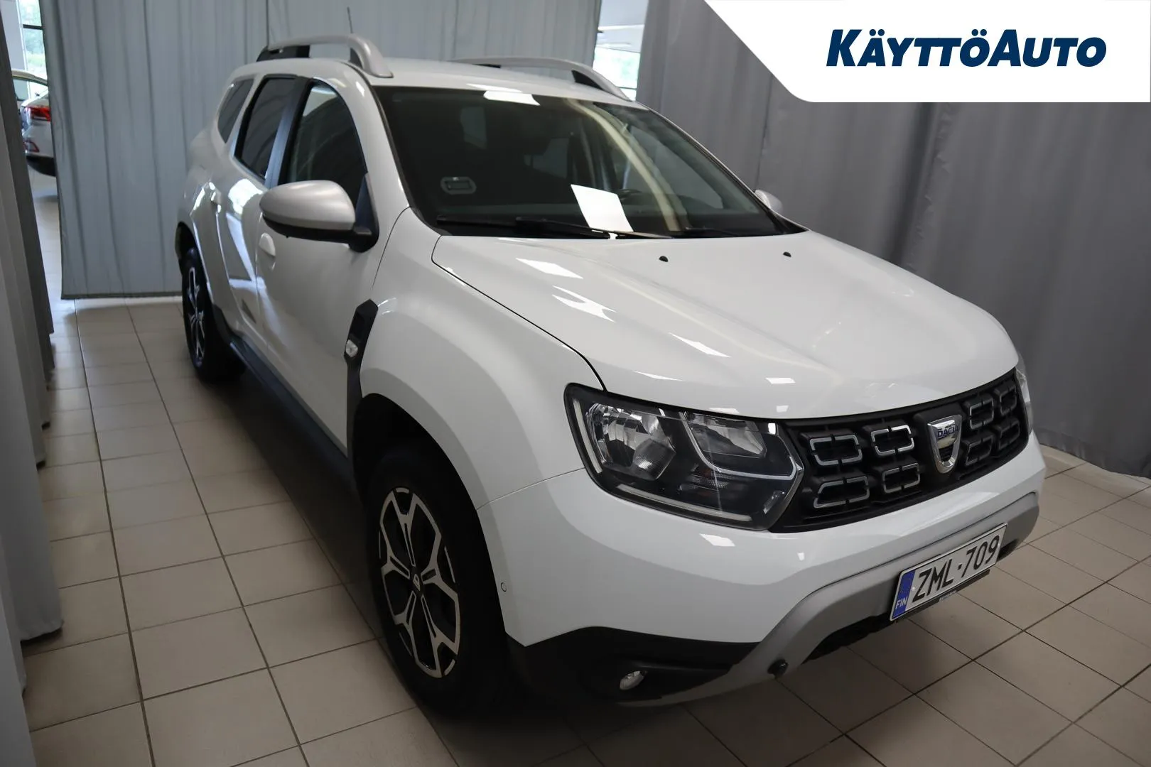 DACIA Duster ZML-709 carousel image