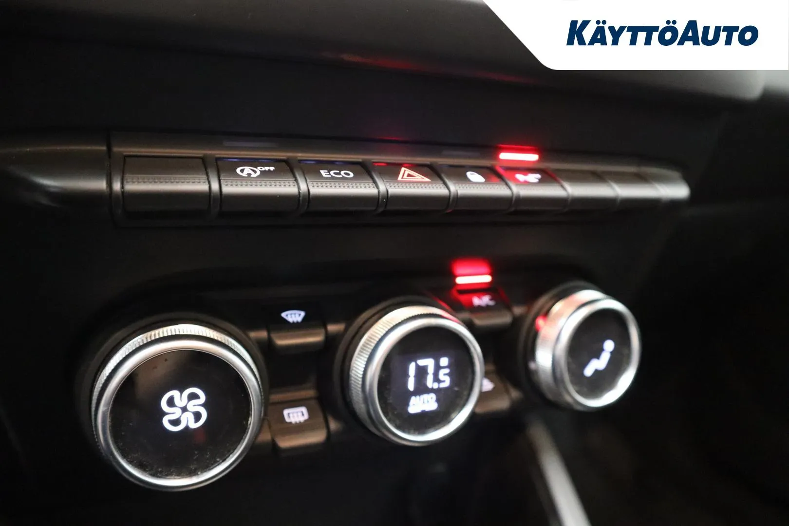 DACIA Duster ZML-709 carousel image