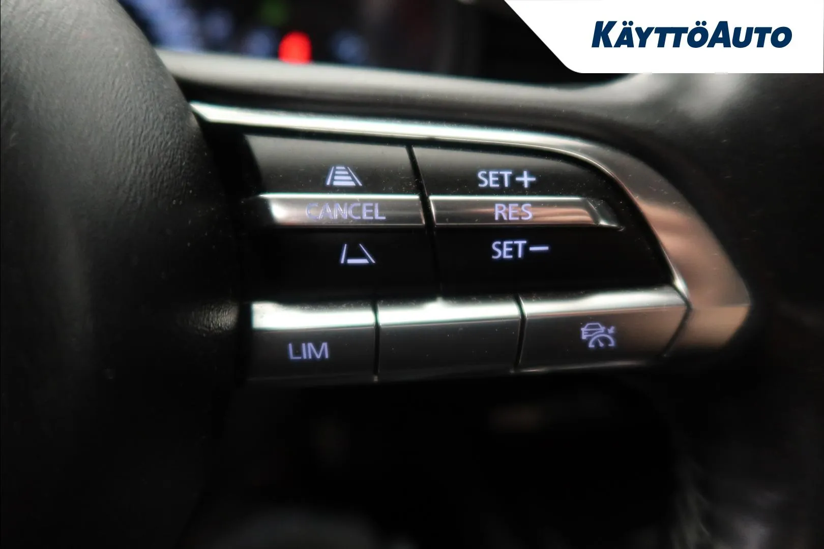 Mazda CX-30 MYY-714 carousel image