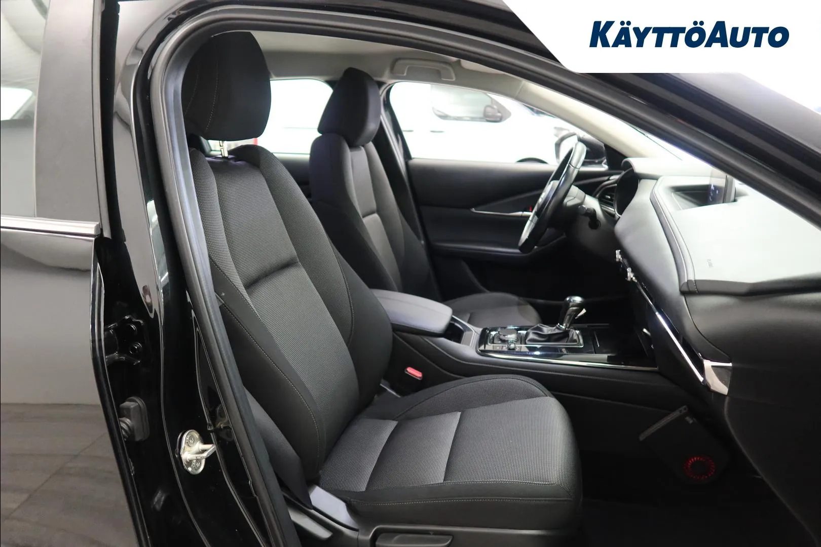 Mazda CX-30 MYY-714 carousel image