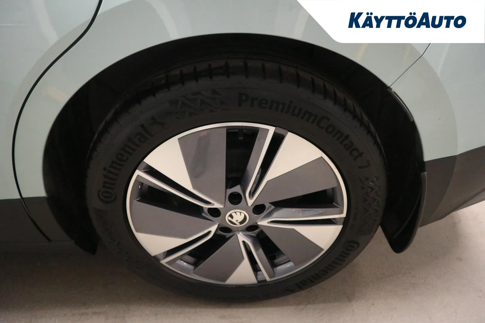 SKODA Enyaq FOU-944 carousel image