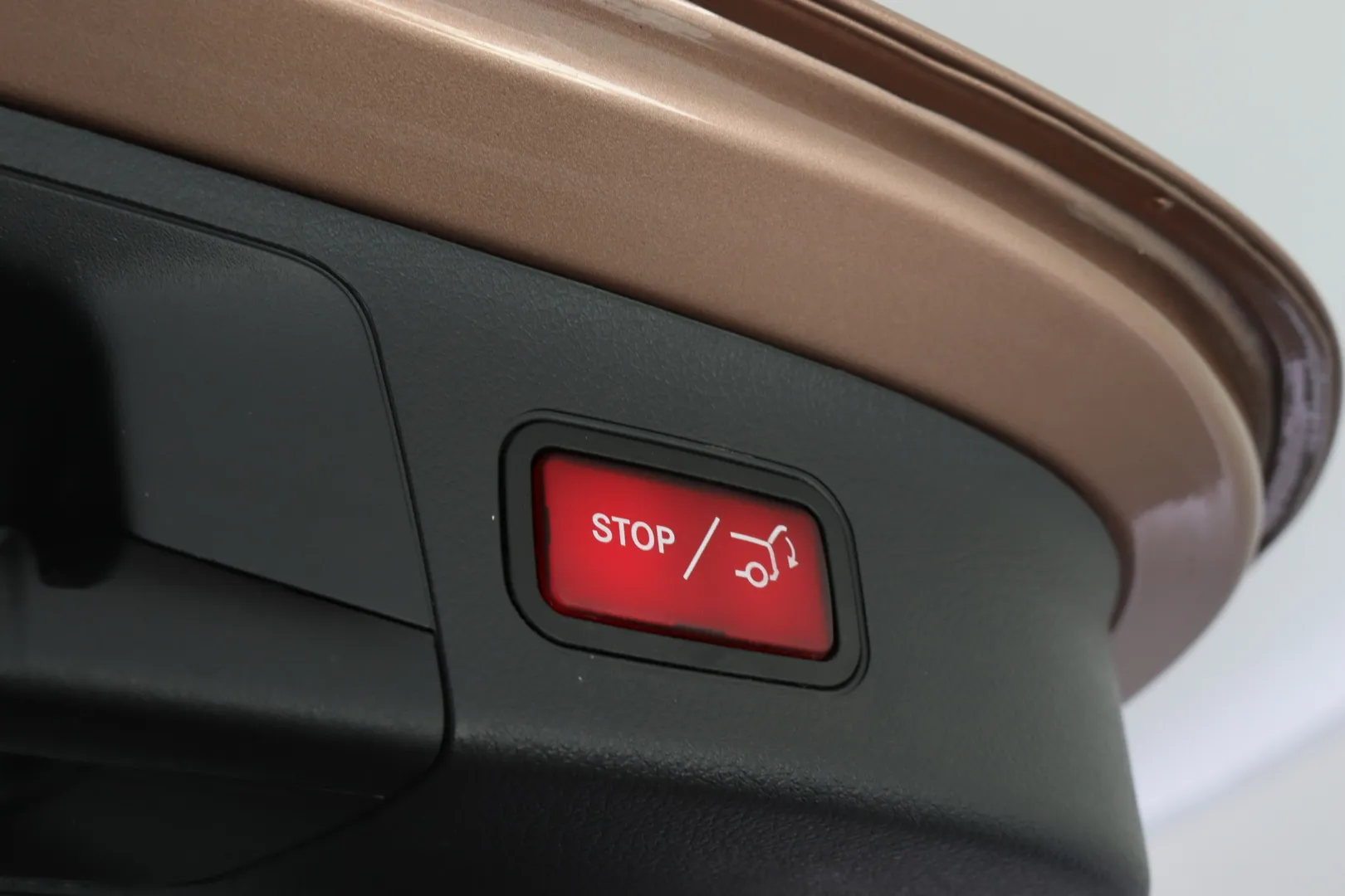 MERCEDES-BENZ GLA SZG-702 carousel image