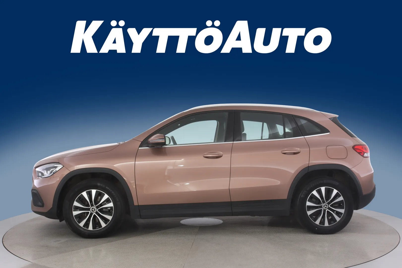 MERCEDES-BENZ GLA SZG-702 carousel image
