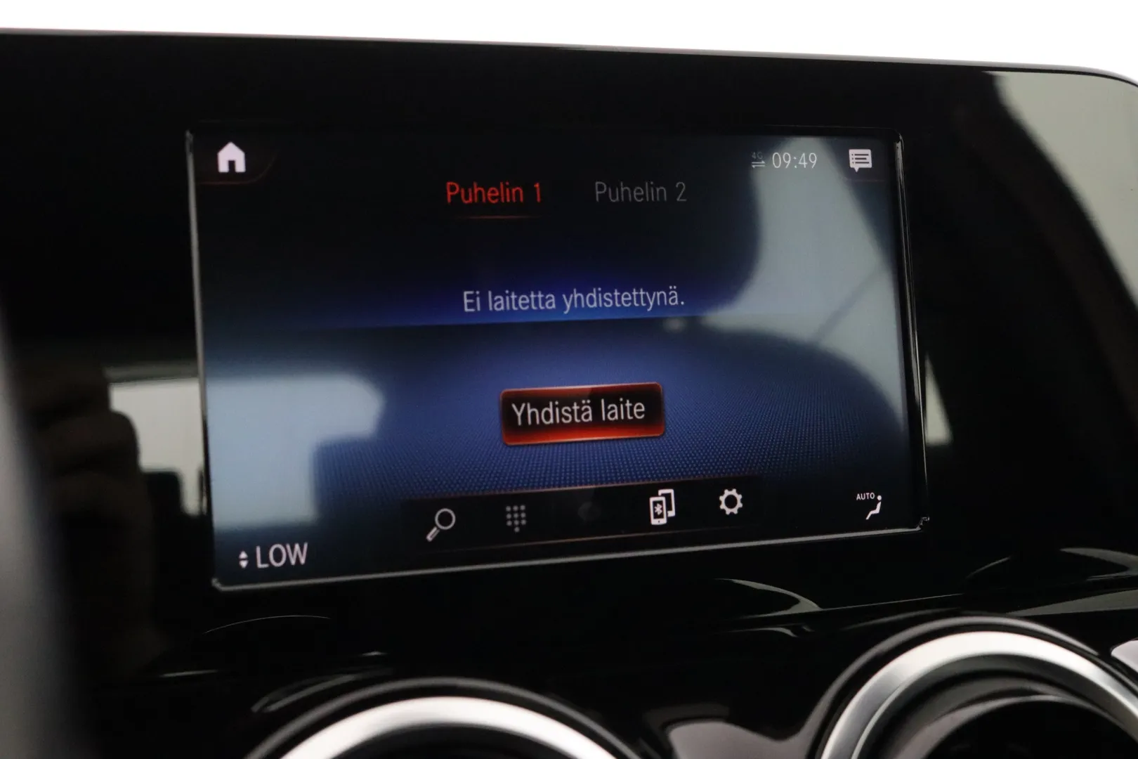 MERCEDES-BENZ GLA SZG-702 carousel image