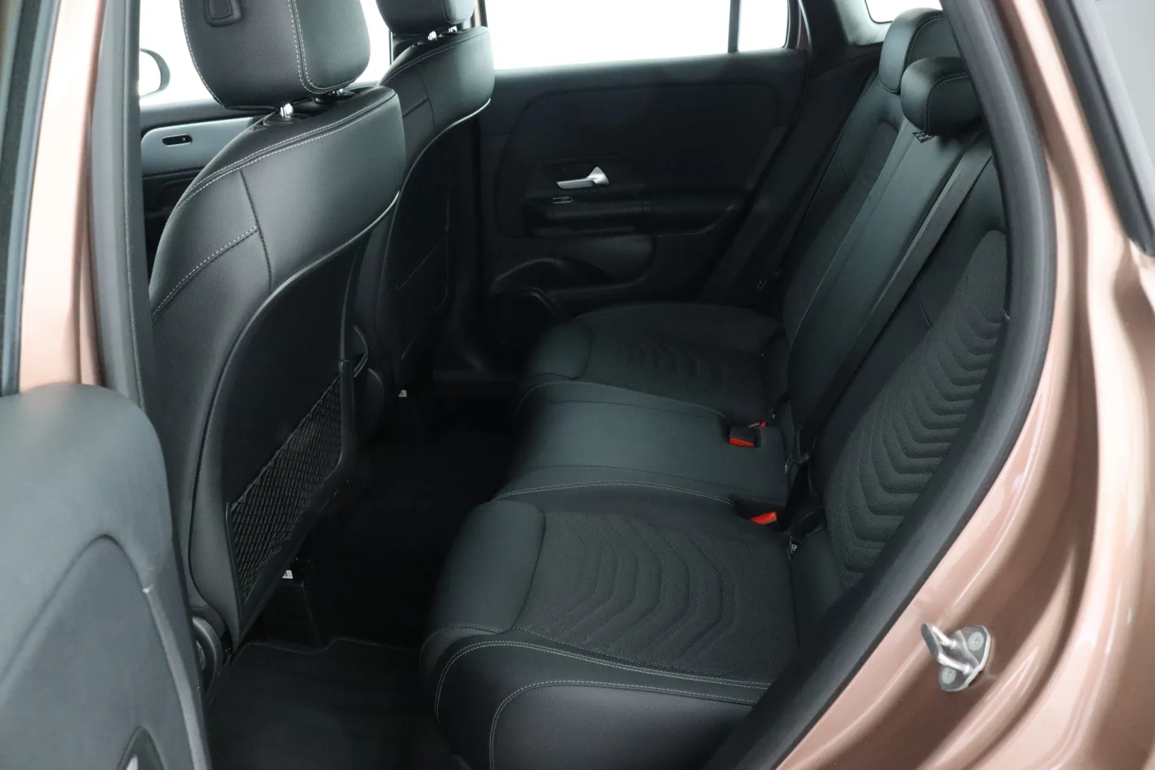 MERCEDES-BENZ GLA SZG-702 carousel image