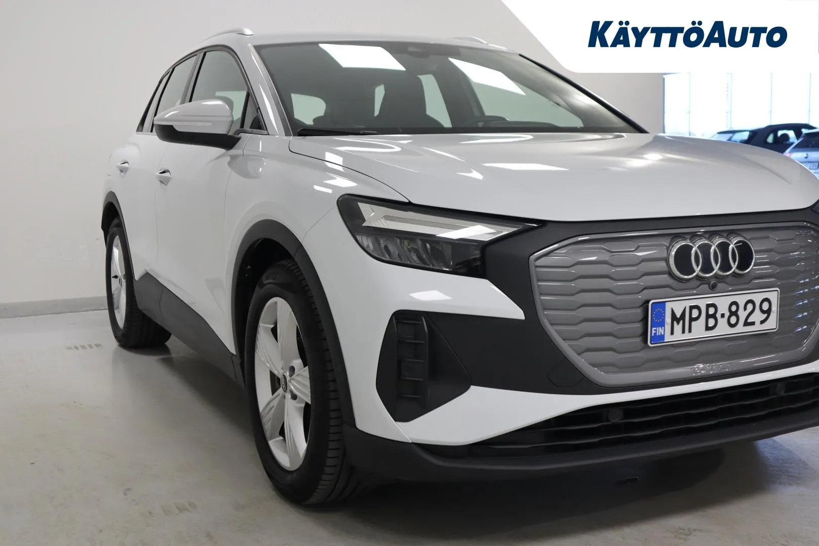 AUDI Q4 e-tron MPB-829 carousel image