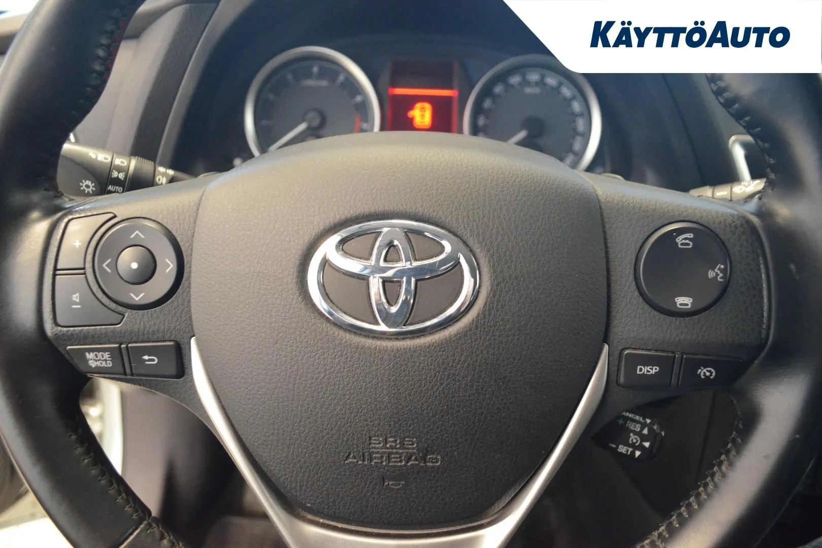TOYOTA Auris OUR-195 carousel image