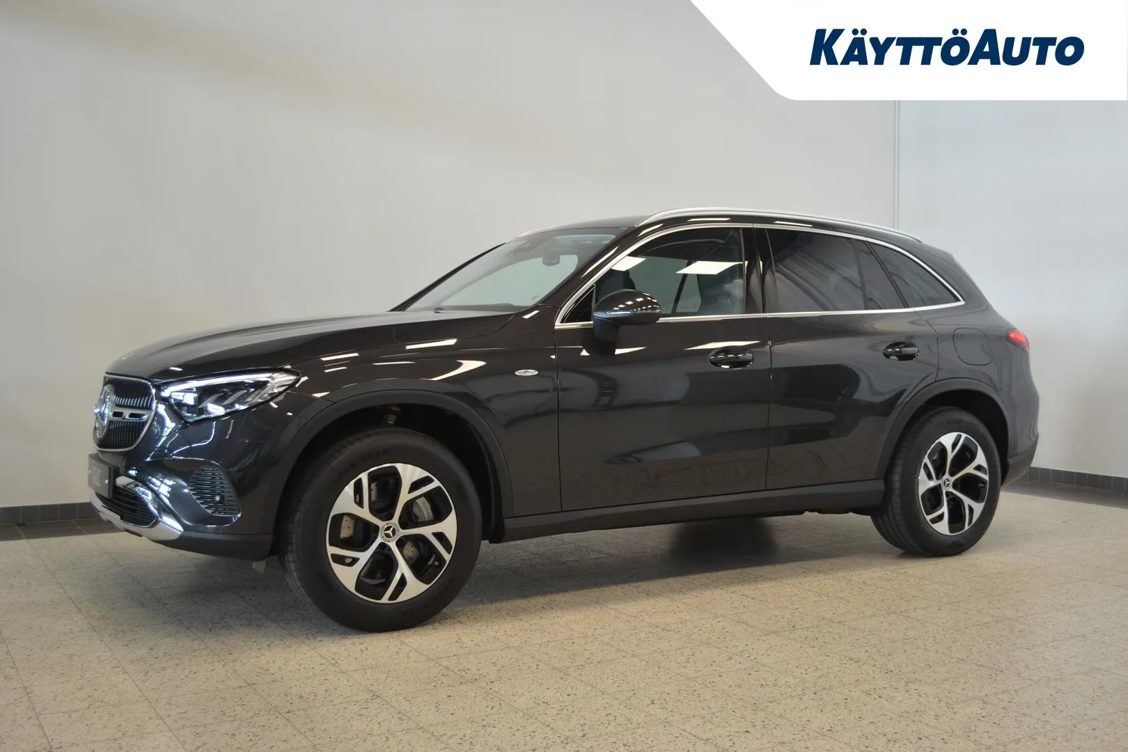 Mercedes-Benz GLC CSI-165 carousel image