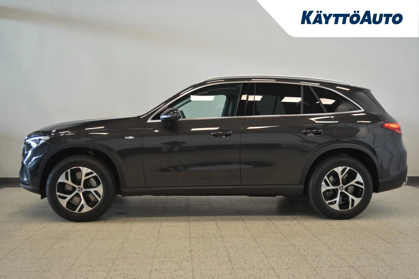 Mercedes-Benz GLC CSI-165 carousel image