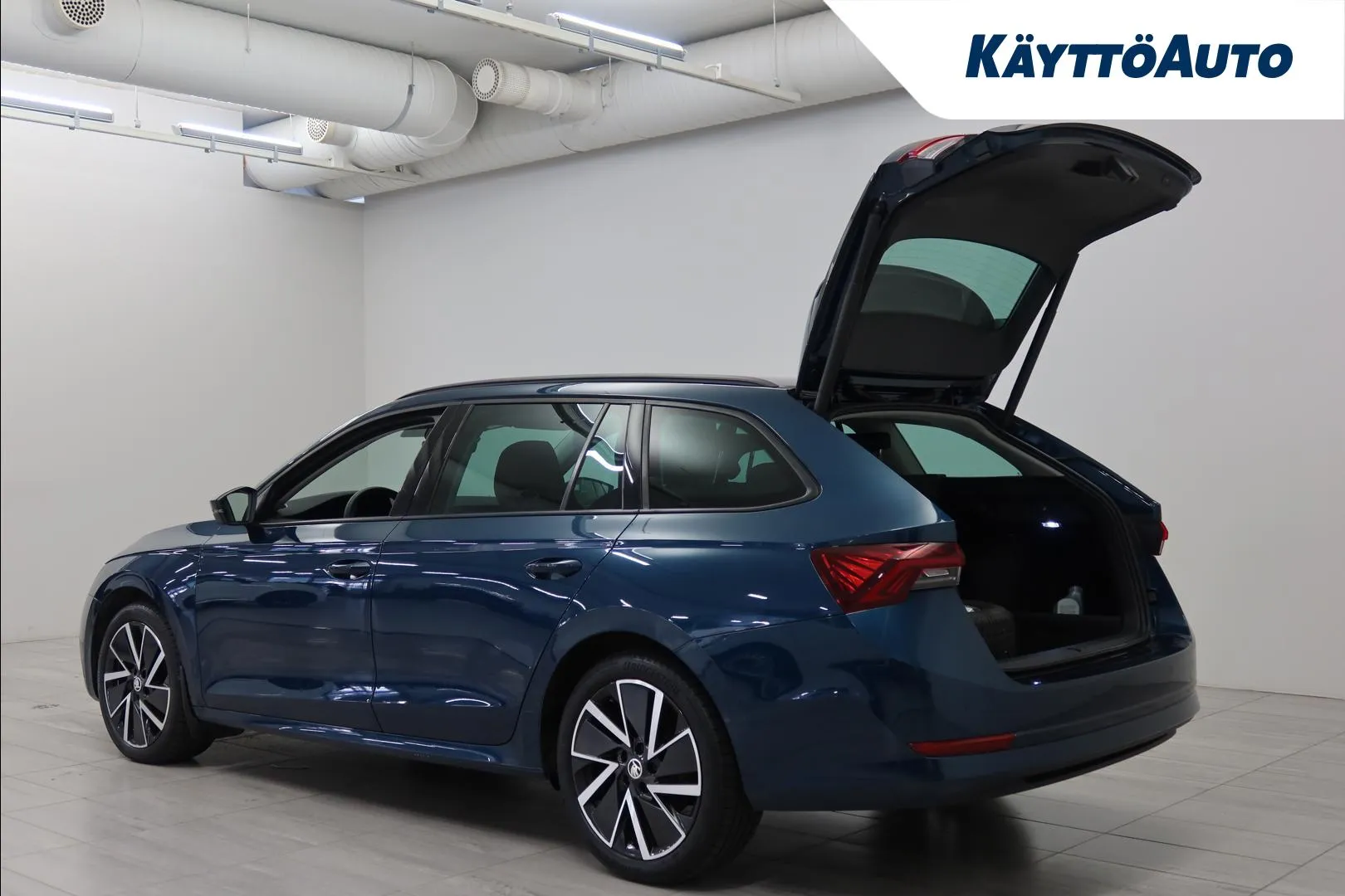 SKODA Octavia GPM-555 carousel image