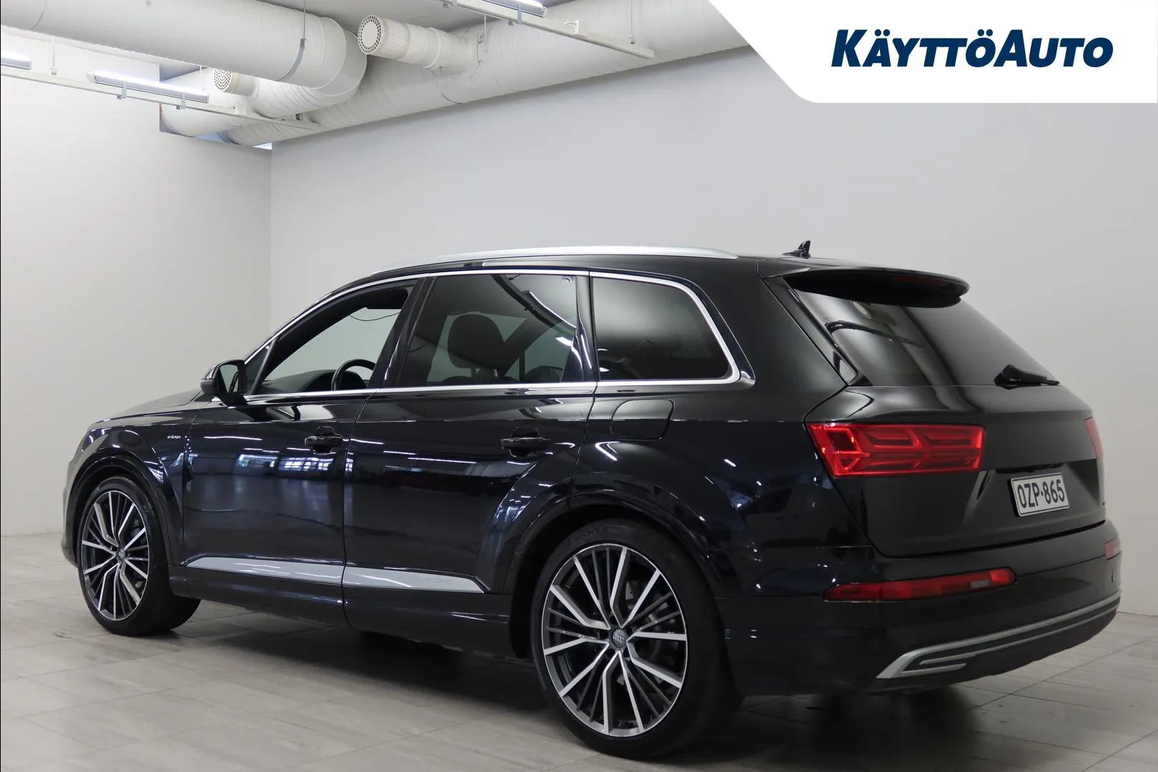 AUDI Q7 OZP-865 carousel image