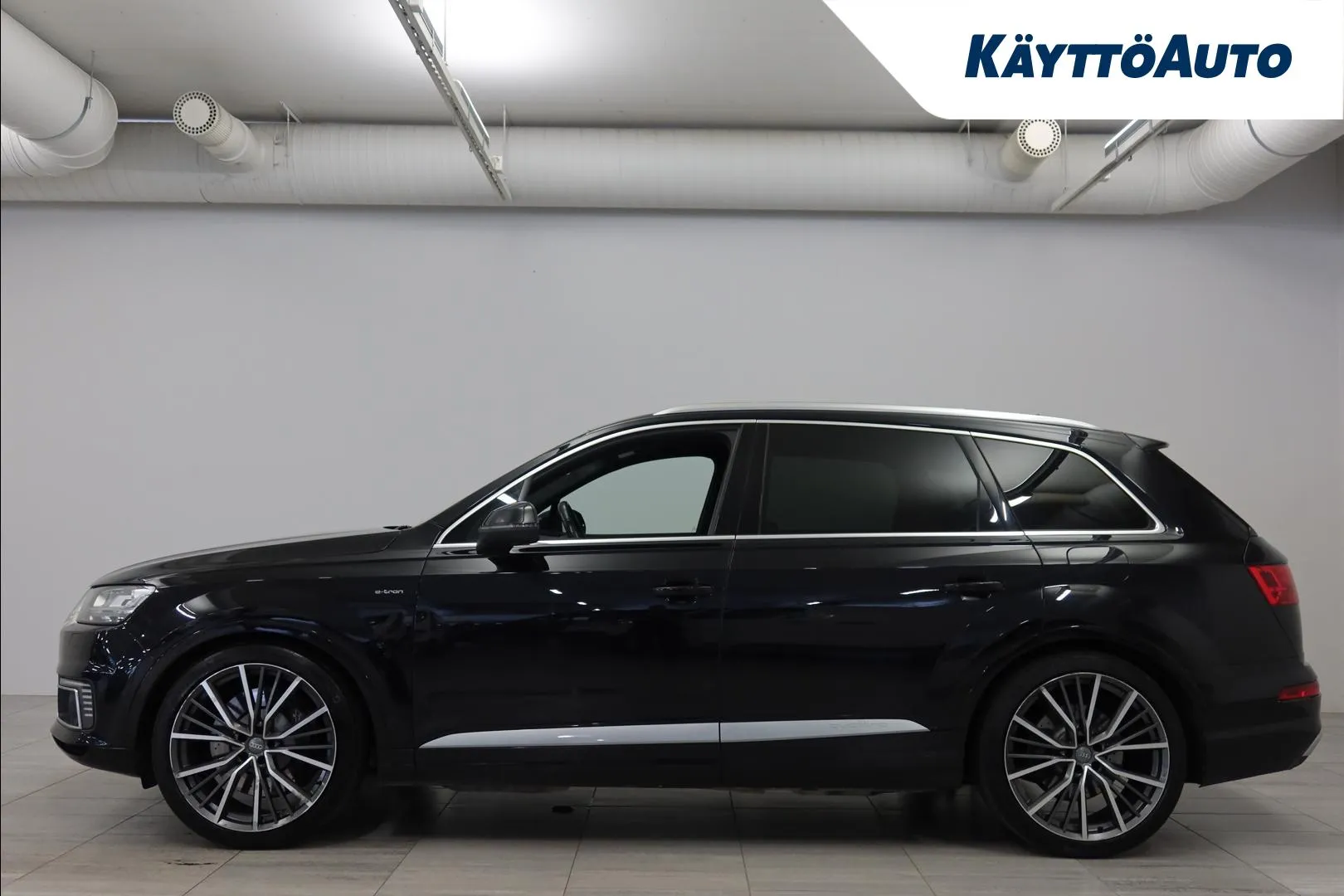 AUDI Q7 OZP-865 carousel image