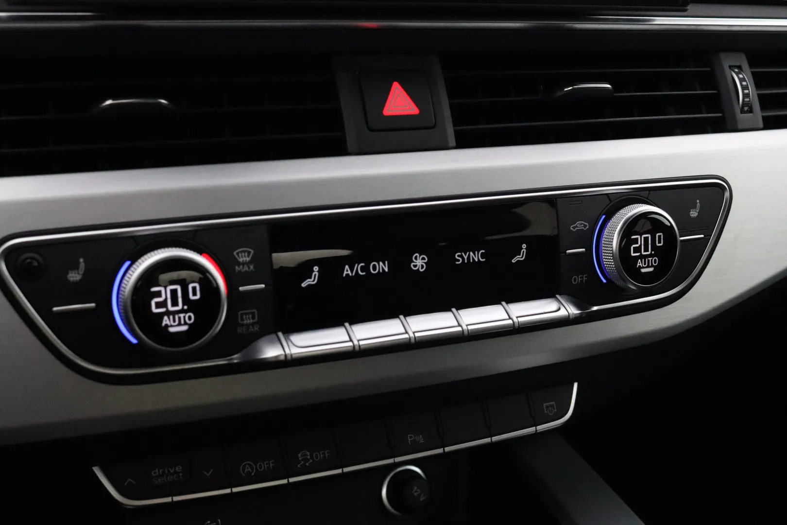 AUDI A5 JMI-569 carousel image