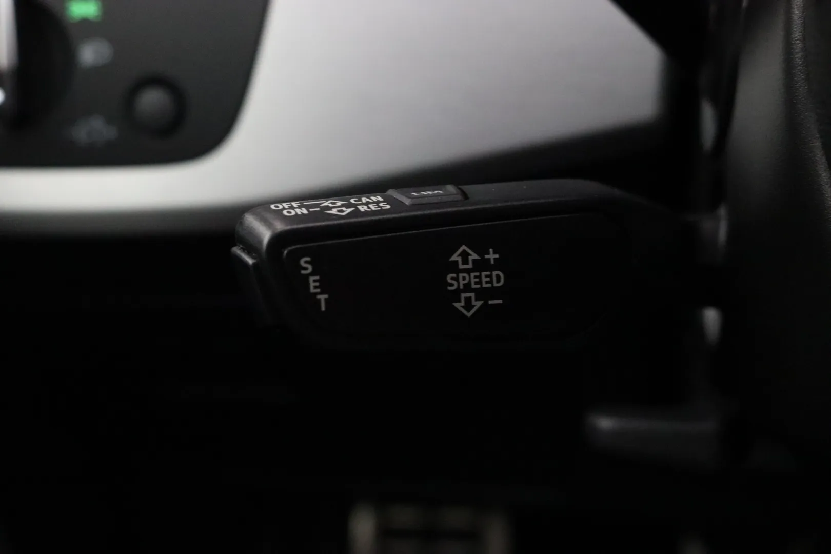 AUDI A5 JMI-569 carousel image