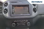 Volkswagen Tiguan UVF-898 carousel thumbs