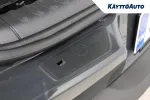 Volkswagen Tiguan UVF-898 carousel thumbs
