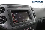 Volkswagen Tiguan UVF-898 carousel thumbs