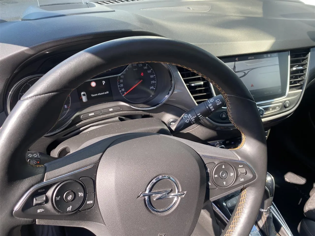 OPEL Crossland X FMU-785 carousel image