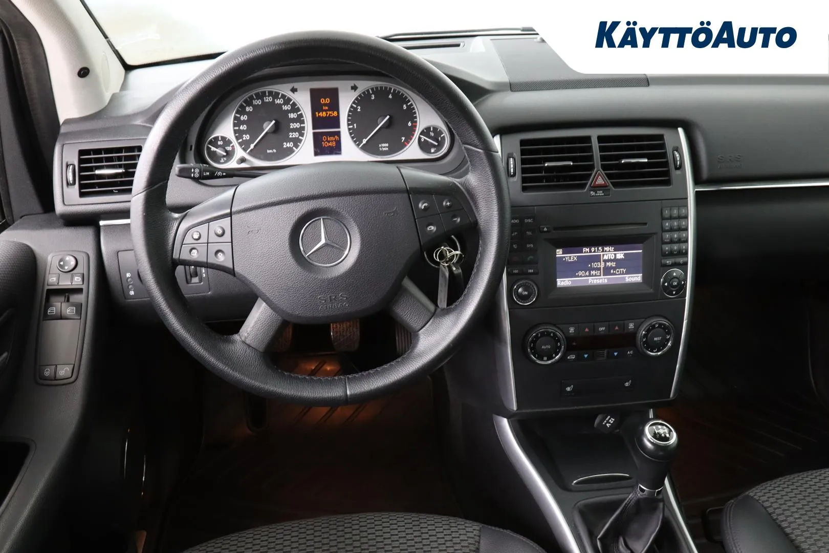 Mercedes-Benz B XPE-765 carousel image