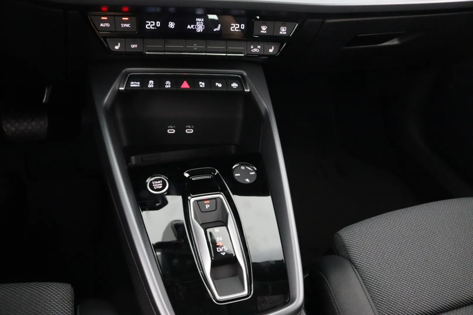 Audi A3 XVZ-940 carousel image