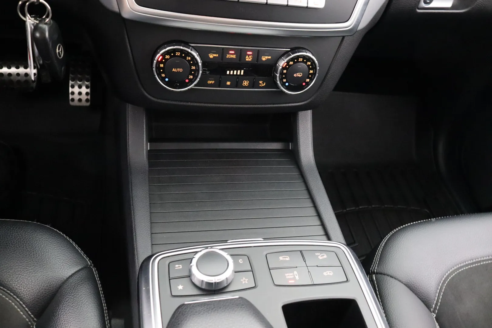 MERCEDES-BENZ ML JJJ-777 carousel image